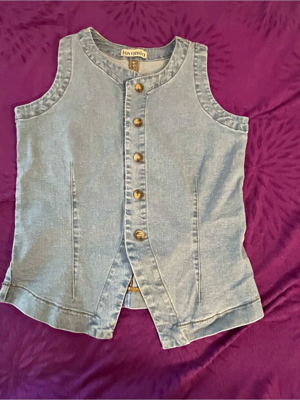Juvamia Women's Light Blue Denim Button-Front Tank
